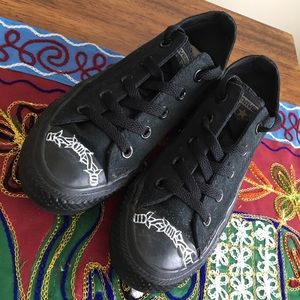 Barbed Wire Converse